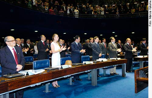 SF - Senadores eleitos em outubro tomam posse